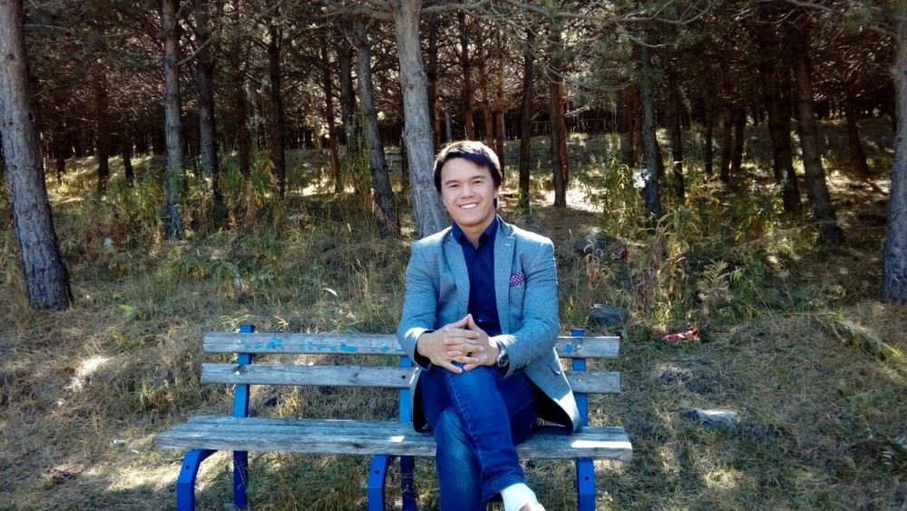 Жас жігіттердің жыныстық қатынасқа түсуіне азғырған жетілген әйелдердің порносын қараңыз