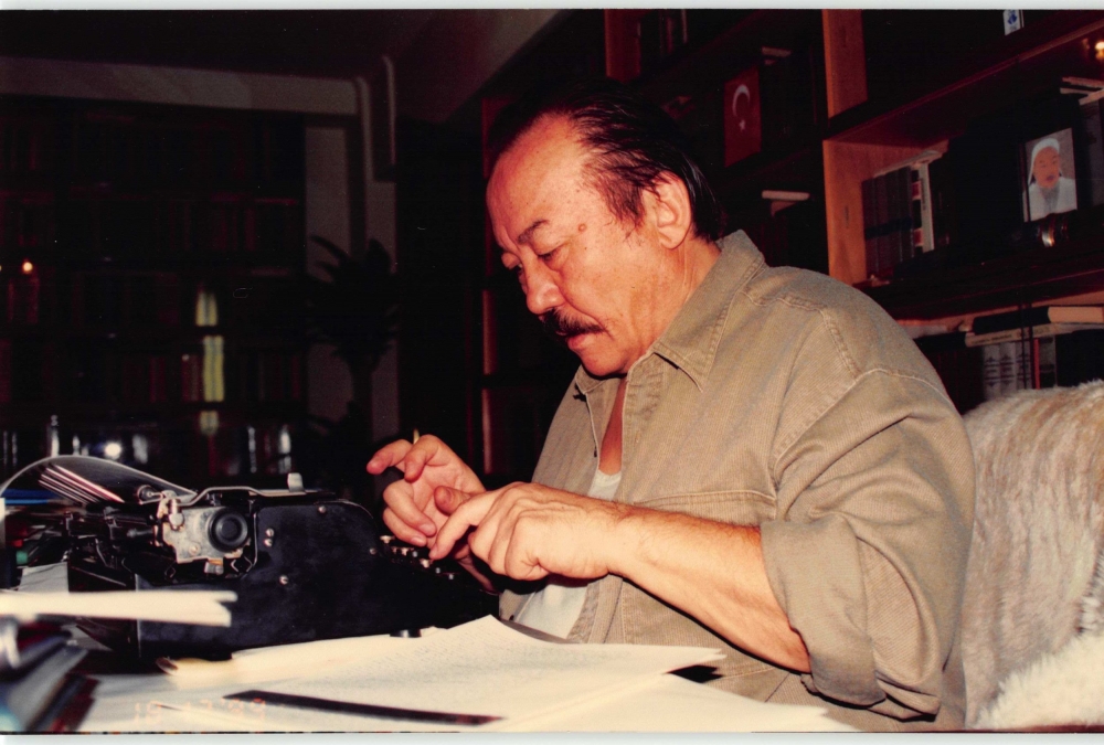 Әкеммен ауыр жыныстық қатынас