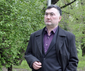 Болат ШАРАХЫМБАЙ, ақын: «АҚЫНДЫҚТЫҢ БАСТЫ МІНДЕТІ – ХАЛЫҚТЫҢ ЖҮРЕК ОТЫН ӨШІРІП АЛМАУ»