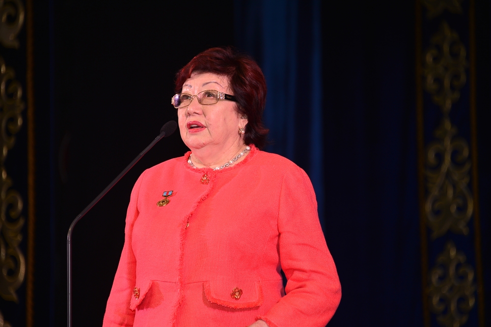 Өте әдемі құмарлық сексті қараңыз