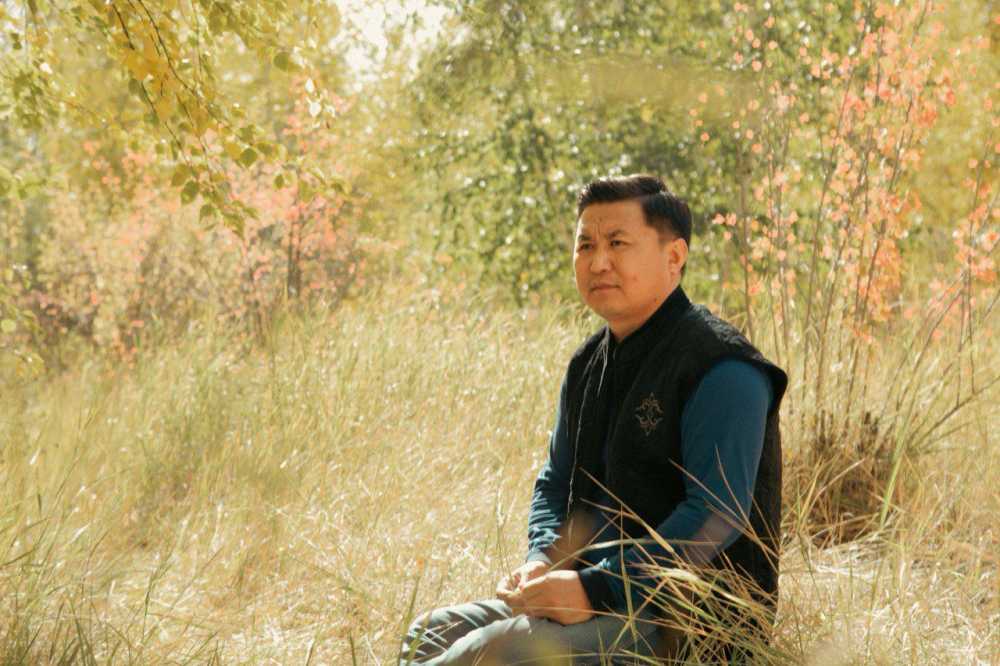 Әдемі ұйықтап жатқан аналармен жыныстық қатынас