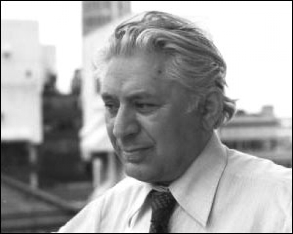 Порно жұмыс керек жігіттер