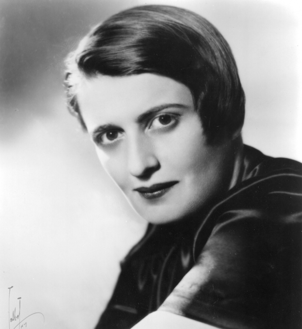 Тәтесі мен жиенінің порносын көру Қисық орыс сәбиінің порно видеосы