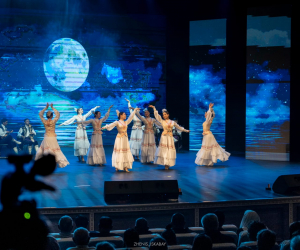 Тағдырларын театрмен тоғыстарған